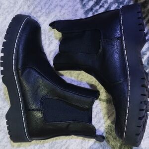 Chelsea boots